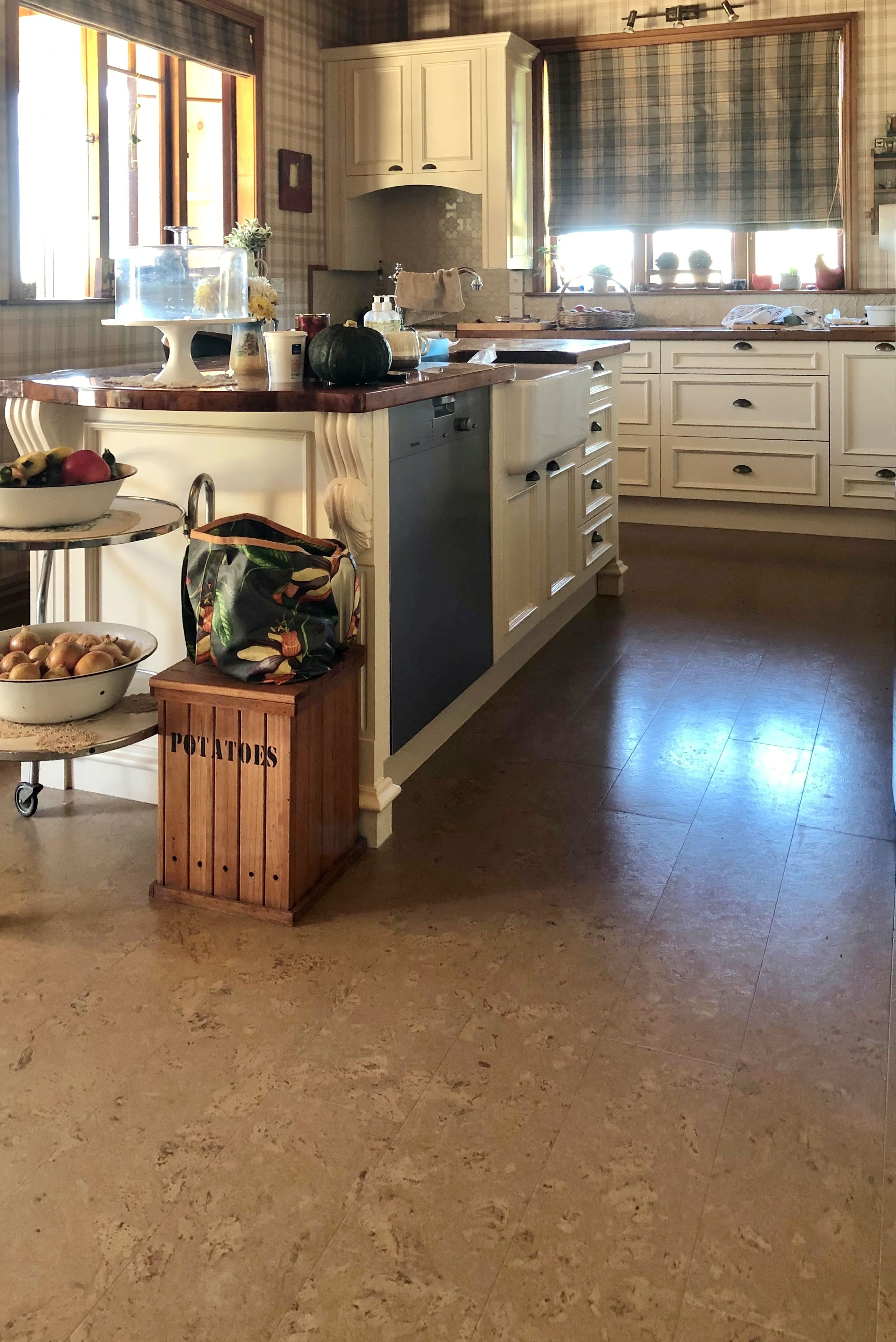 Burl Oolong Cork Flooring Cork XP Elite, Cork